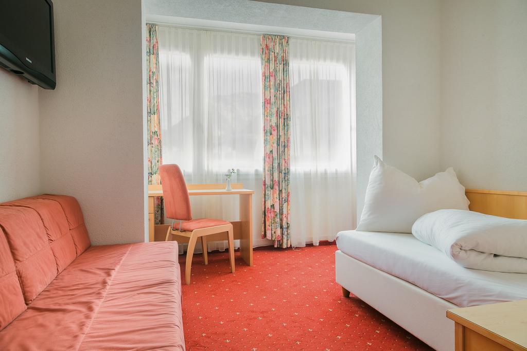 Alpenhotel Regina Nauders Kültér fotó