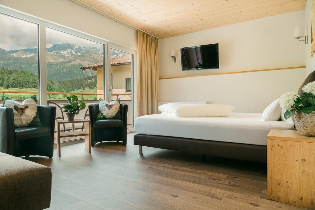 Alpenhotel Regina Nauders Kültér fotó